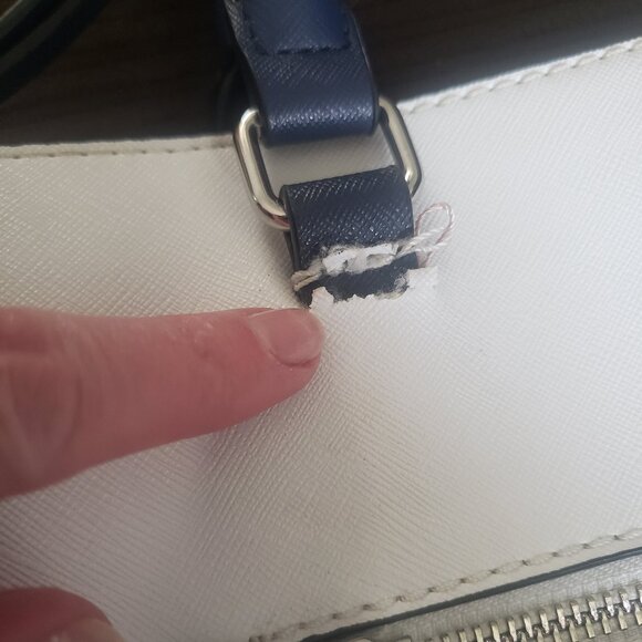 G By Guess Handbag Purse - Picture 2 of 9